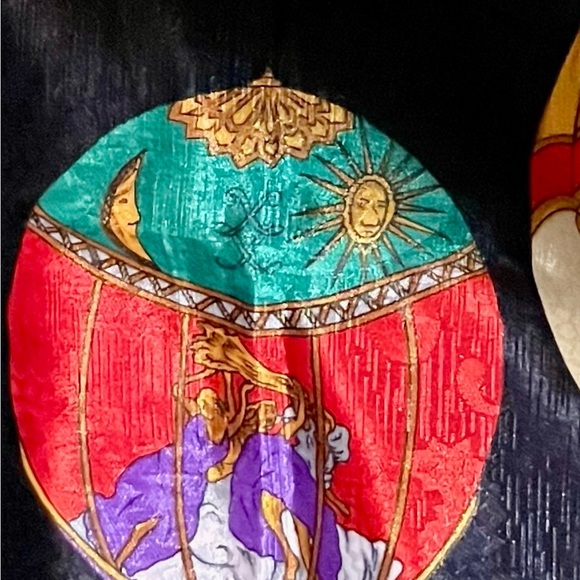 Hermes Hot Air Balloon square scarf, 90cm x 90cm. Excellent condition - Picture 4 of 5